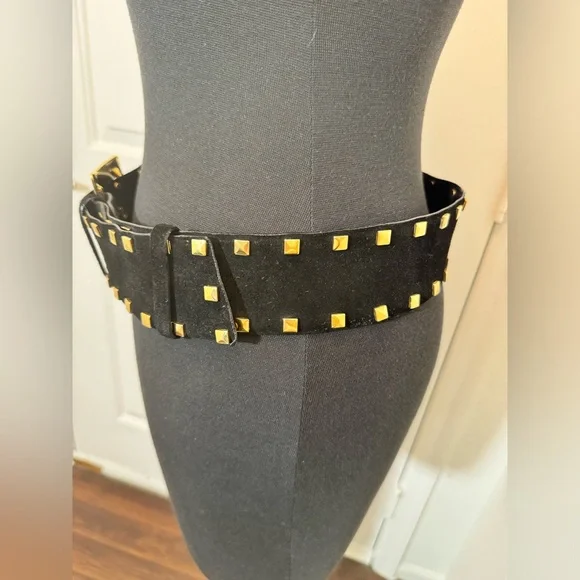 ST. JOHN Black and Gold Studded Belt - Picture 4 of 8